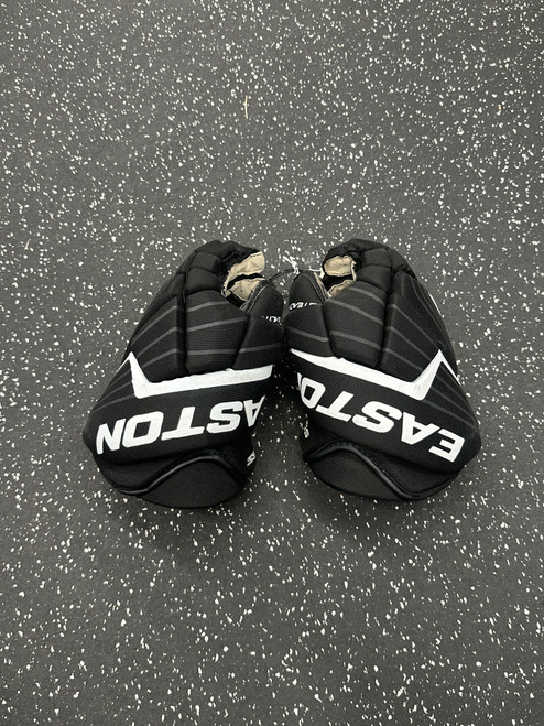 Vist Large View of Product Image Which is Used Easton STEALTH Junior Gloves Black 11"