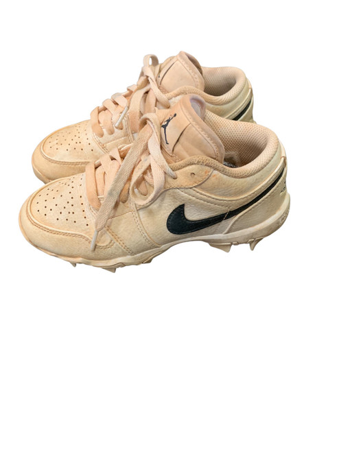 Vist Large View of Product Image Which is Used Jordan BB CLEATS BB/SB Cleats White Junior 01