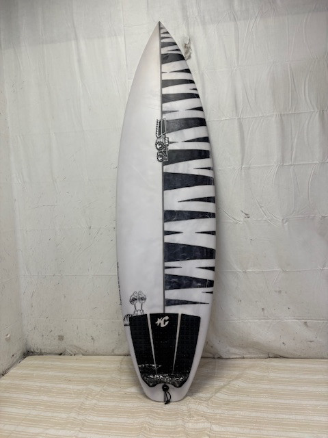 Vist Large View of Product Image Which is Used JS XERO GRAVITY Surfboard White 5'11"