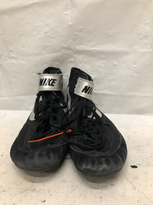 Vist Large View of Product Image Which is Used Nike Wrestling Shoes Black Youth 10.0