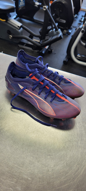 Vist Large View of Product Image Which is Used Puma Soccer Cleats Purple Senior 9