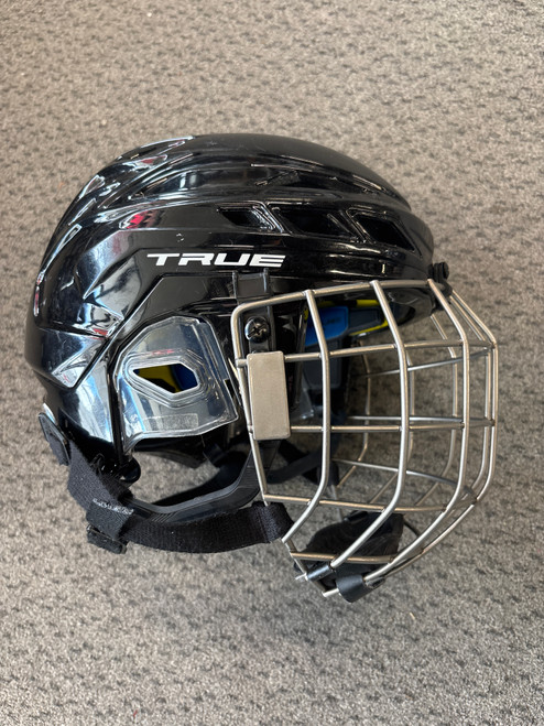 Vist Large View of Product Image Which is Used True DYNAMIC 9 PRO Helmet Cage Combo Black SM