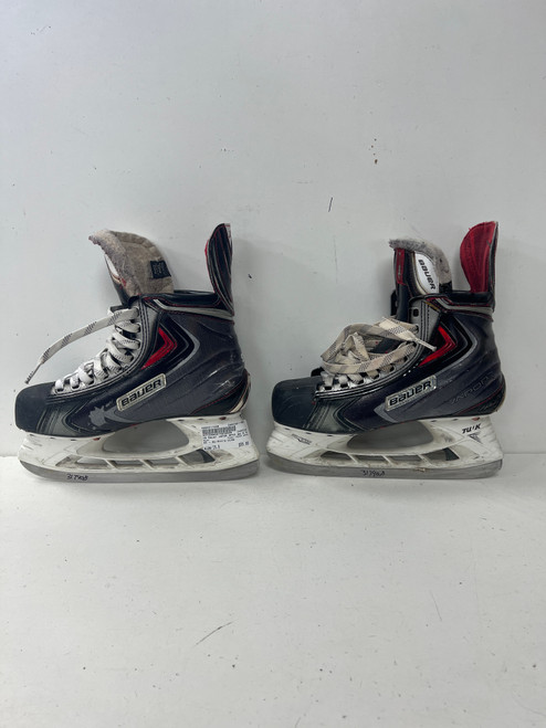 Vist Large View of Product Image Which is Used Bauer VAPOR APX2 Intermediate Hockey Skate Intermediate 5.5