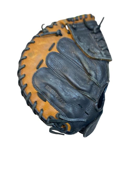 Vist Large View of Product Image Which is Used MacGregor AL REC BB/SB Catchers LH Throw Black 32"