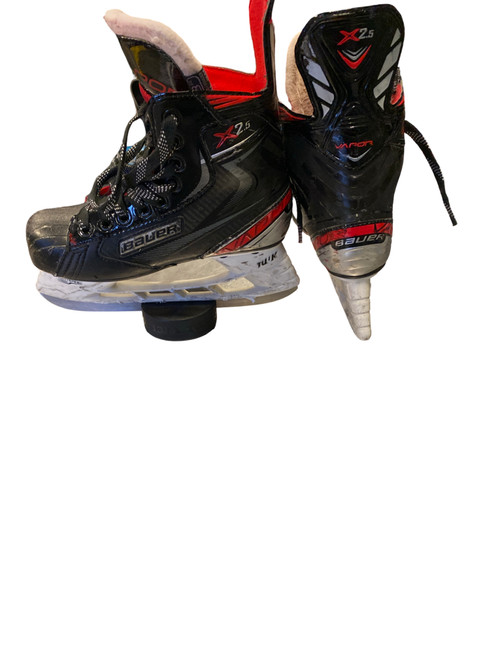 Vist Large View of Product Image Which is Used Bauer X2.5 Junior Hockey Skate Junior 03