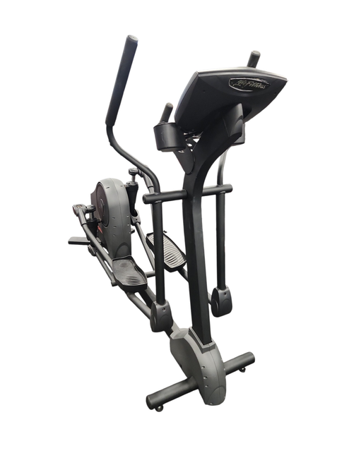 Vist Large View of Product Image Which is Used Life Fitness X5I Programmable Elliptical