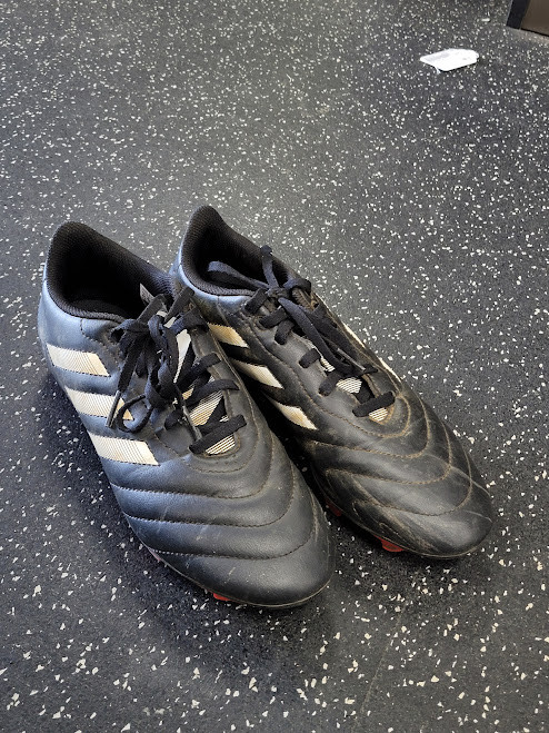 Vist Large View of Product Image Which is Used Adidas Soccer Cleats Black Senior 7.5