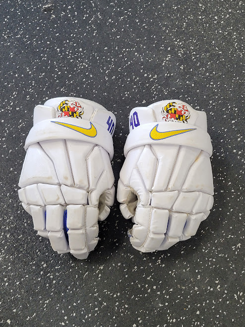 Vist Large View of Product Image Which is Used Nike VAPOR PRO YOUTH Lacrosse Gloves Junior White SM