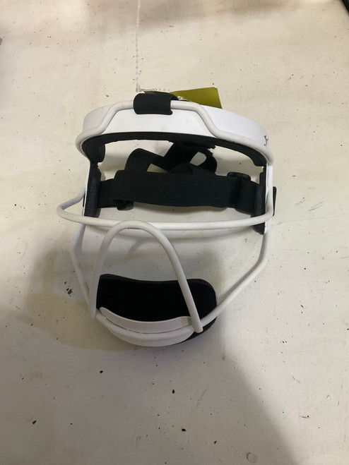 Vist Large View of Product Image Which is Used Mizuno MIZUNO FIELDERS MASK BB/SB Fielders Mask White One Size