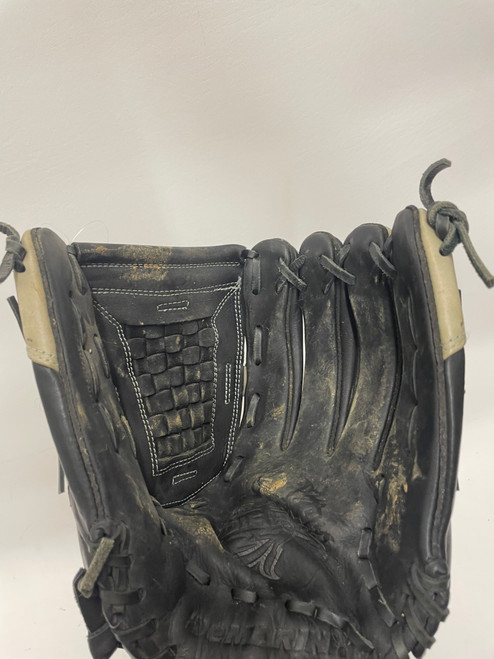 Vist Large View of Product Image Which is Used Demarini DIABLO BB/SB Glove RH Throw Black 14"