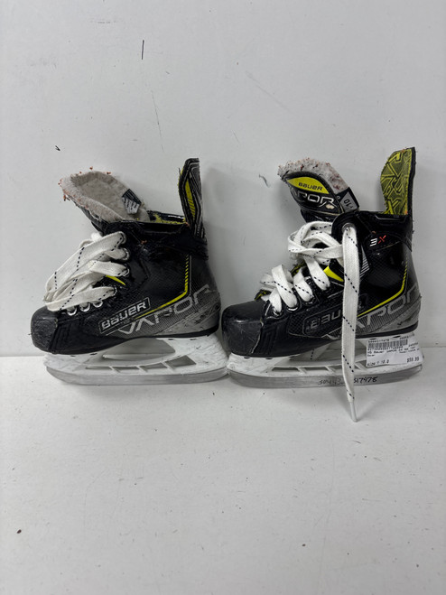 Vist Large View of Product Image Which is Used Bauer VAPOR 3X Youth Hockey Skate Youth 10.0