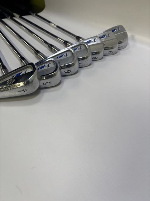 Vist Large View of Product Image Which is Used Bridgestone J36 4-PW Mens Iron Set RH 4I-PW