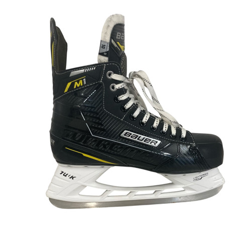 Vist Large View of Product Image Which is Used Bauer SUPREME M1 Senior Hockey Skate Size 10.0 D