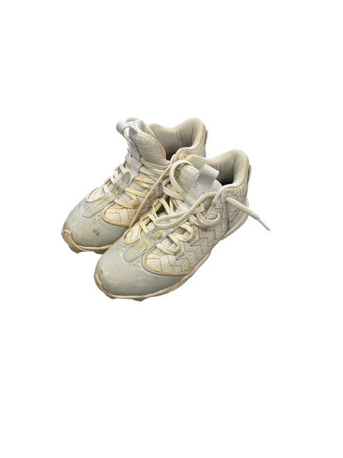 Vist Large View of Product Image Which is Used Under Armour BASEBALL BB/SB Cleats White Junior 02