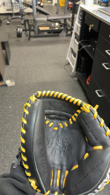 Vist Large View of Product Image Which is New Easton Black Magic Catcher
