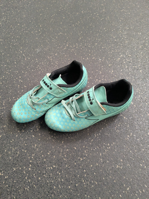 Vist Large View of Product Image Which is Used Diadora Soccer Cleats Teal Youth 13.0