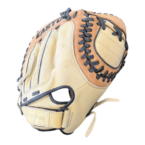 Vist Large View of Product Image Which is Used Easton SYFP2000 BB/SB Catchers RH Throw Tan 33"