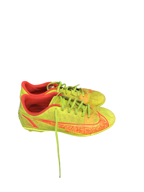 Vist Large View of Product Image Which is Used Nike Soccer Cleats Yellow Youth 06.0