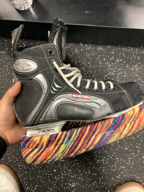 Vist Large View of Product Image Which is Used Easton SYNERGY 500 Senior Hockey Skate Senior 7.5
