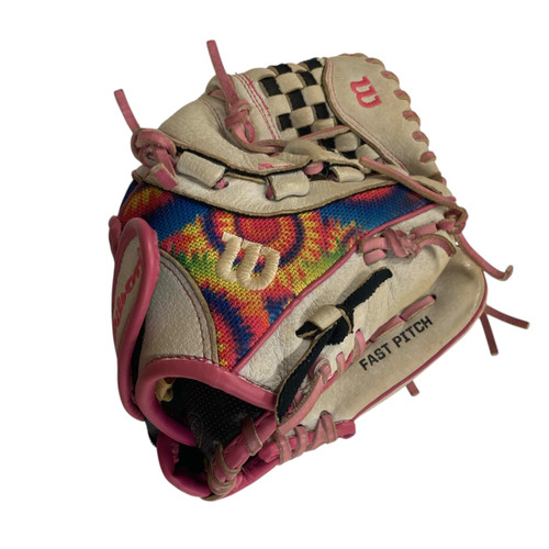 Vist Large View of Product Image Which is Used Wilson A440 RH Throw Fastpitch Gloves Pink And White 11 1/2"