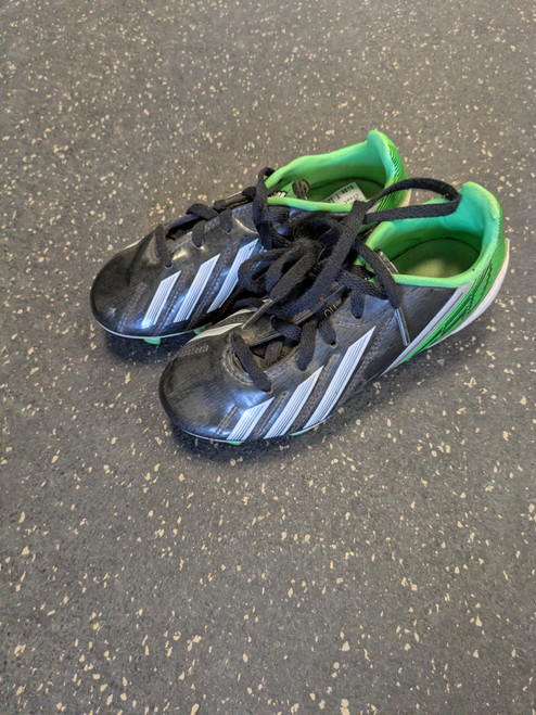 Vist Large View of Product Image Which is Used Adidas Soccer Cleats None Youth 13.0