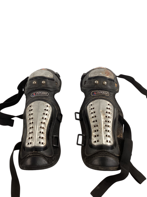 Vist Large View of Product Image Which is Used RAD BIKE PADS Adult Knee Guard Black MD