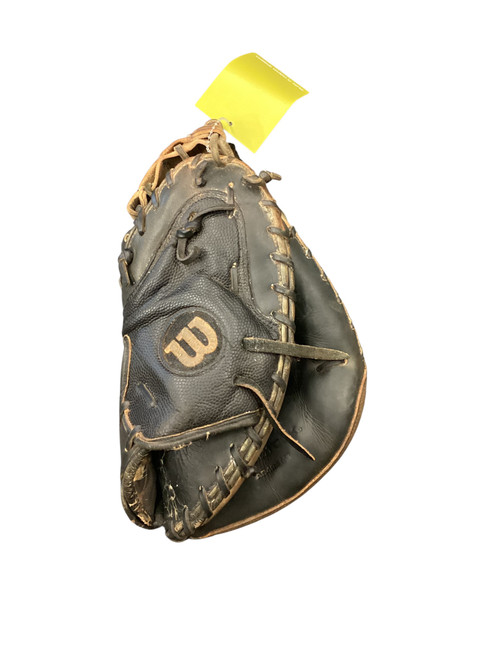 Vist Large View of Product Image Which is Used Wilson A2000 BB/SB Catchers RH Throw Black 31"