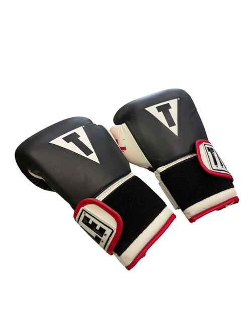 Vist Large View of Product Image Which is Used Title Boxing Gloves Black MD