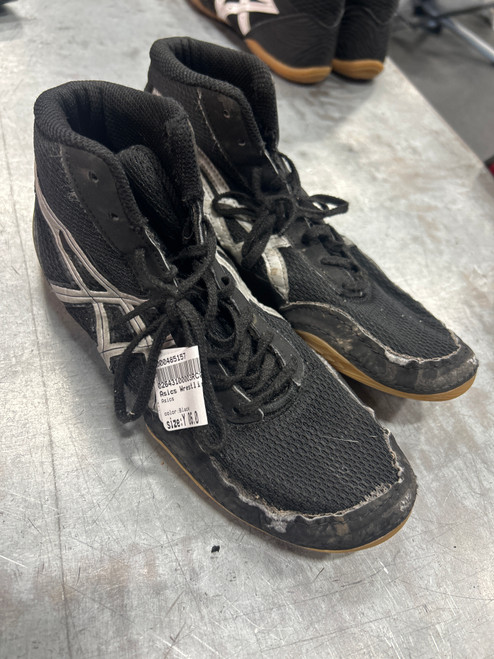 Vist Large View of Product Image Which is Used Asics Wrestling Shoes Black Youth 06.0