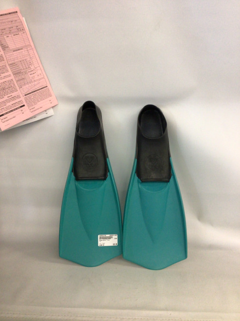 Vist Large View of Product Image Which is Used TYR Underwater Fins Green LG