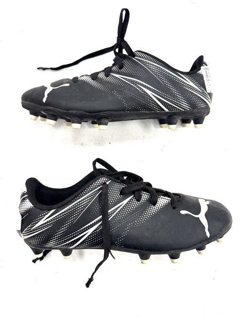 Vist Large View of Product Image Which is Used Puma Soccer Cleats Black Junior 04