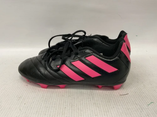 Vist Large View of Product Image Which is Used Adidas Soccer Cleats Black And Pink Junior 02
