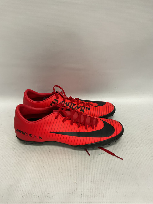 Vist Large View of Product Image Which is Used Nike Soccer Turf Shoes Black And Red Senior 8.5