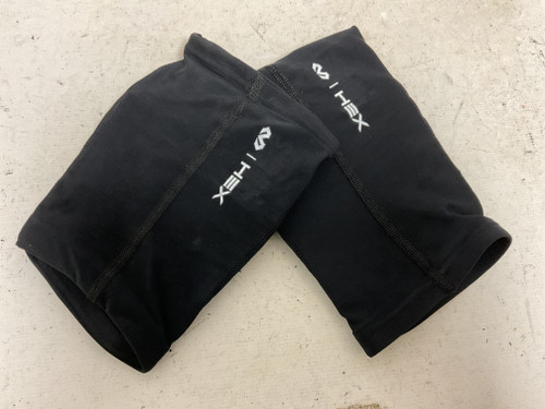 Vist Large View of Product Image Which is Used McDavid HEX TECHNOLOGY KNEE SLEEVES Black