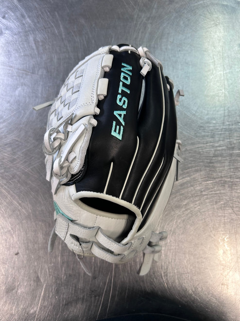 Vist Large View of Product Image Which is Used Easton FUNDAMENTAL SERIES BB/SB Glove LH Throw Black 12"