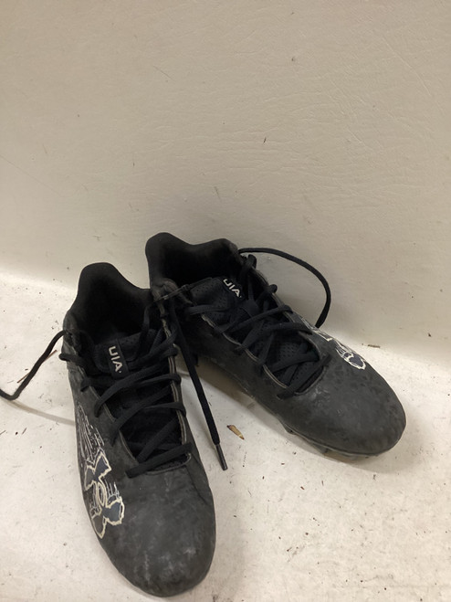 Vist Large View of Product Image Which is Used Under Armour Jr FB Cleats Black Junior 05.5