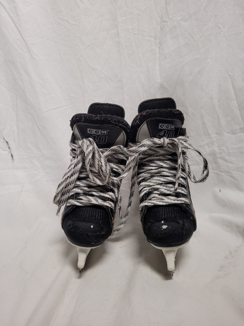 Vist Large View of Product Image Which is Used CCM 40 Youth Hockey Skate Youth 09.0