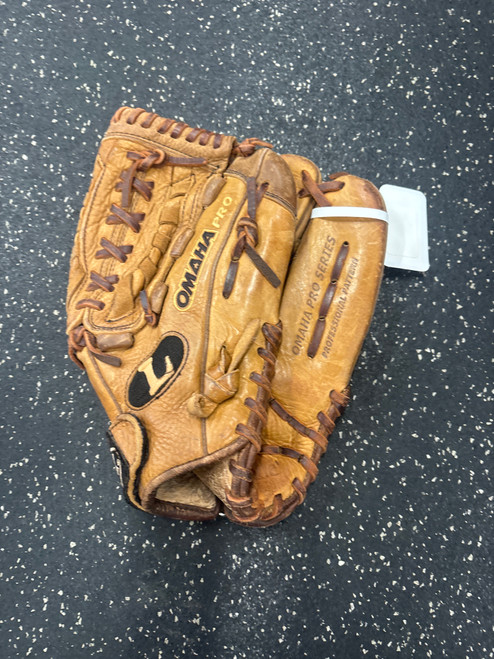 Vist Large View of Product Image Which is Used Louisville Slugger OPX1252 BB/SB Glove RH Throw Brown 12 1/2"