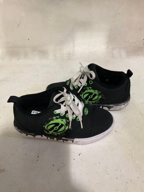 Vist Large View of Product Image Which is Used Heely SKATE SHOES Junior Rec Fitness Skates Black Junior 03
