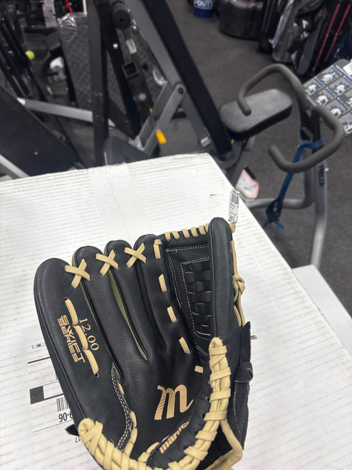 Vist Large View of Product Image Which is Used Marucci SWIFT SERIES BB/SB Glove LH Throw Black 12"