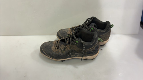 Vist Large View of Product Image Which is Used Under Armour AREA 8 BB/SB Cleats Black Junior 04.5