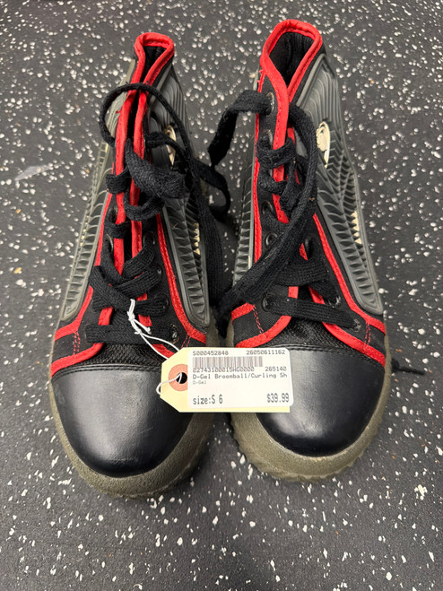 Vist Large View of Product Image Which is Used D-Gel Broomball/Curling Shoes Senior 6
