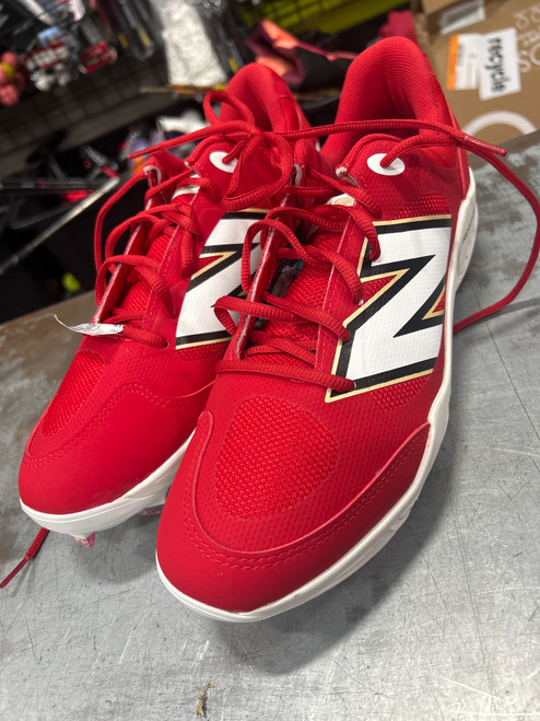Vist Large View of Product Image Which is Used New Balance BASEBALL CLEATS BB/SB Cleats Red Senior 10.5