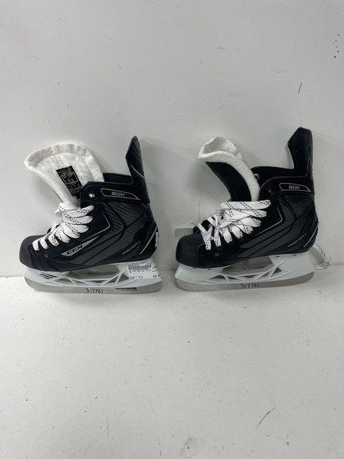 Vist Large View of Product Image Which is Used CCM 50K Youth Hockey Skate Youth 13.5