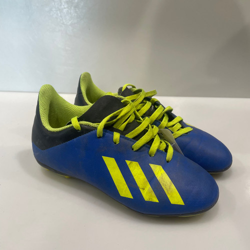 Vist Large View of Product Image Which is Used Adidas Soccer Cleats Navy Blue Junior 01