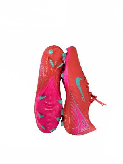 Vist Large View of Product Image Which is Used Nike Soccer Cleats Coral Senior 10.5