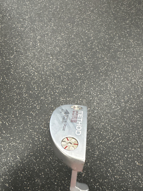 Vist Large View of Product Image Which is Used Nike METHOD CORE MC03W Mens Putter RH