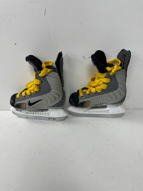 Vist Large View of Product Image Which is Used Nike FLEXLITE 9 Youth Hockey Skate Youth 08.0