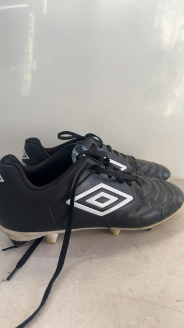 Vist Large View of Product Image Which is Used Umbro Soccer Cleats Black Senior 7