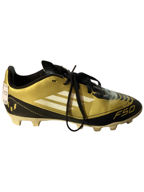 Vist Large View of Product Image Which is Used Adidas Soccer Cleats None Junior 03.5